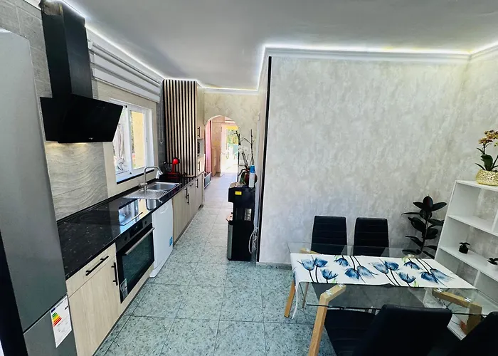 Privado Piscina A 5min De La Playa Y Centro Jacuzzi Barbacoa Wifi Aire Dom wakacyjny *